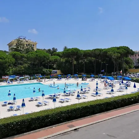 Lido Blu Apartment *